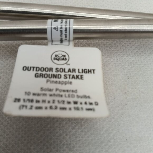 Pineapple Solar Garden Lights - Decorative Stake Lights for Outdoor, Yard, NWT, - Picture 4 of 6